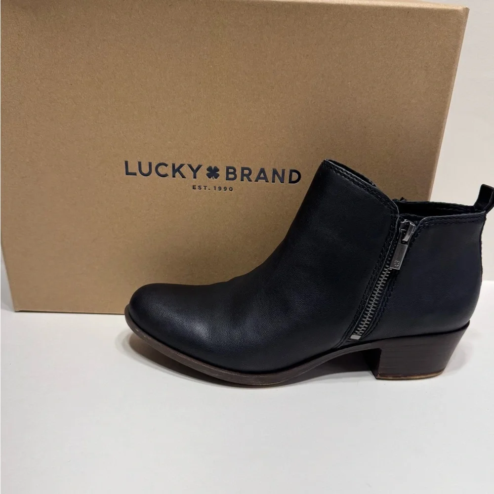 Lucky Brand Women's Leather Black Ankle Booties Size 7 1/2 - Picture 2 of 10